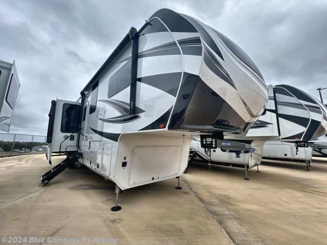 2024 Solitude 391DL by Grand Design from Blue Compass RV Boerne in Boerne, Texas