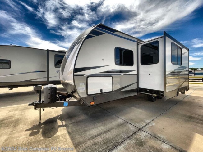 2022 Twilight Signature TWS 2100 by Cruiser RV from Blue Compass RV Boerne in Boerne, Texas