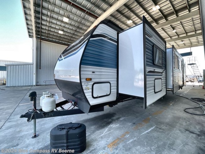 2024 Zinger ZR340BH by CrossRoads from Blue Compass RV Boerne in Boerne, Texas