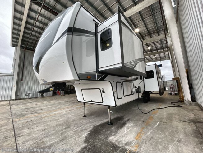 2024 Reflection 320MKS by Grand Design from Blue Compass RV Boerne in Boerne, Texas