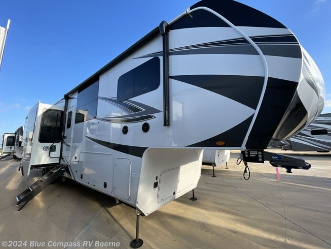 2024 Solitude 390RK by Grand Design from Blue Compass RV Boerne in Boerne, Texas