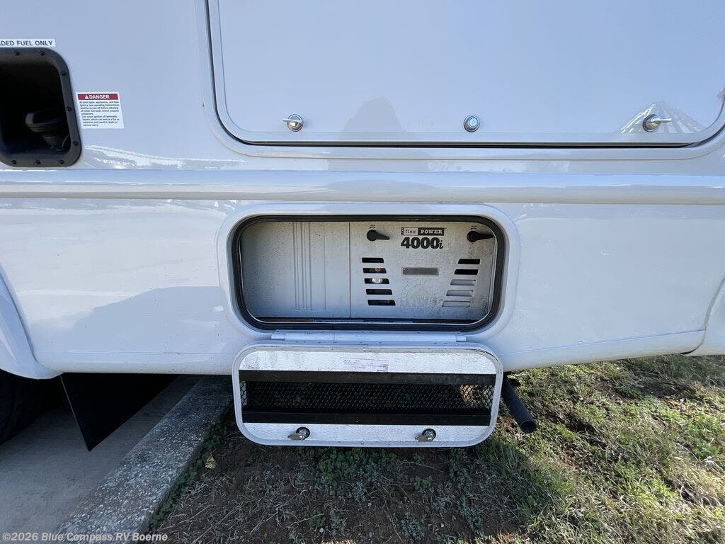 New 2025 Thor Motor Coach Geneva 24VS available in Boerne, Texas