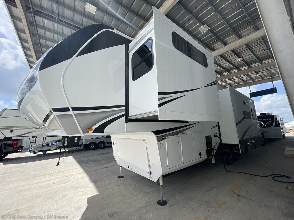 2025 Solitude 310GK by Grand Design from Blue Compass RV Boerne in Boerne, Texas