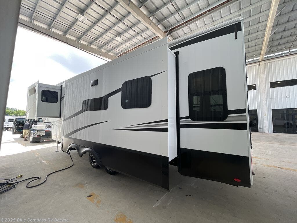 New 2025 Grand Design Solitude 310GK available in Boerne, Texas