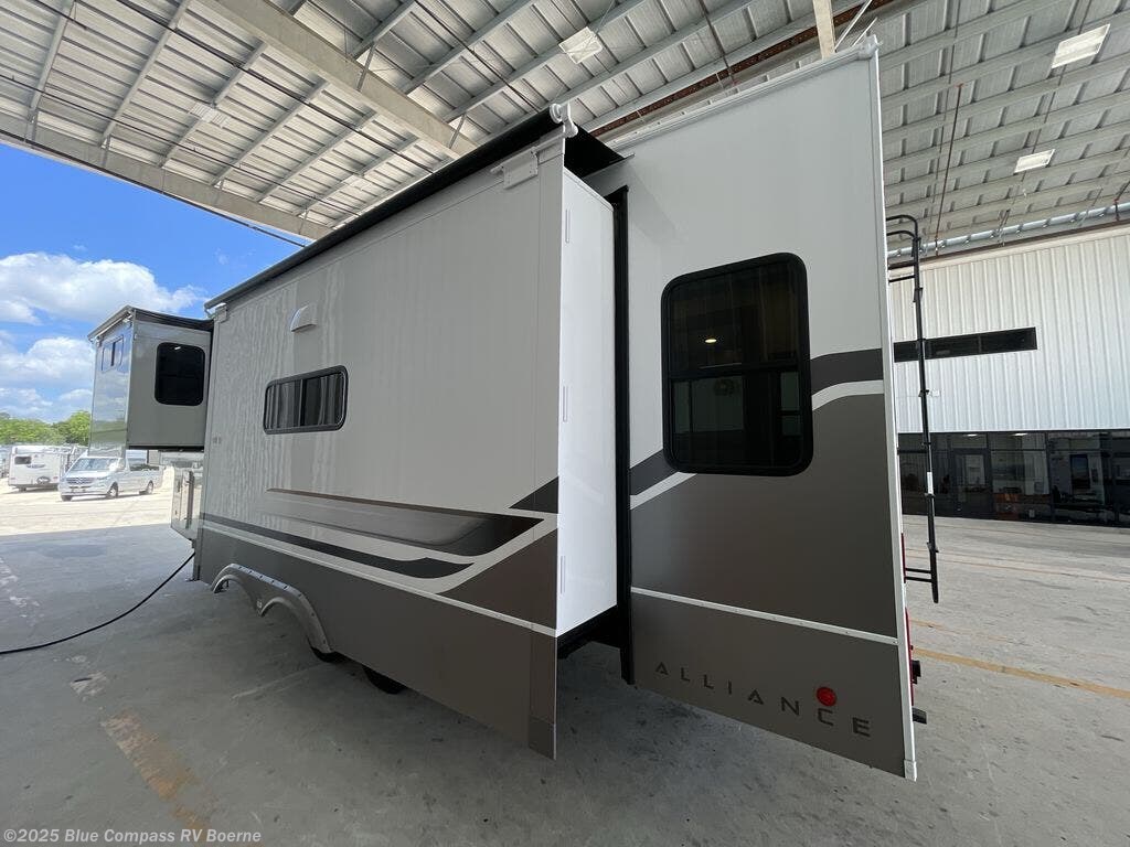 New 2026 Alliance RV Paradigm 310RL available in Boerne, Texas