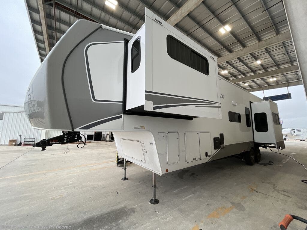 2026 Alliance RV Avenue 38DBL - New Fifth Wheel For Sale by Blue Compass RV Boerne in Boerne, Texas features Slideout