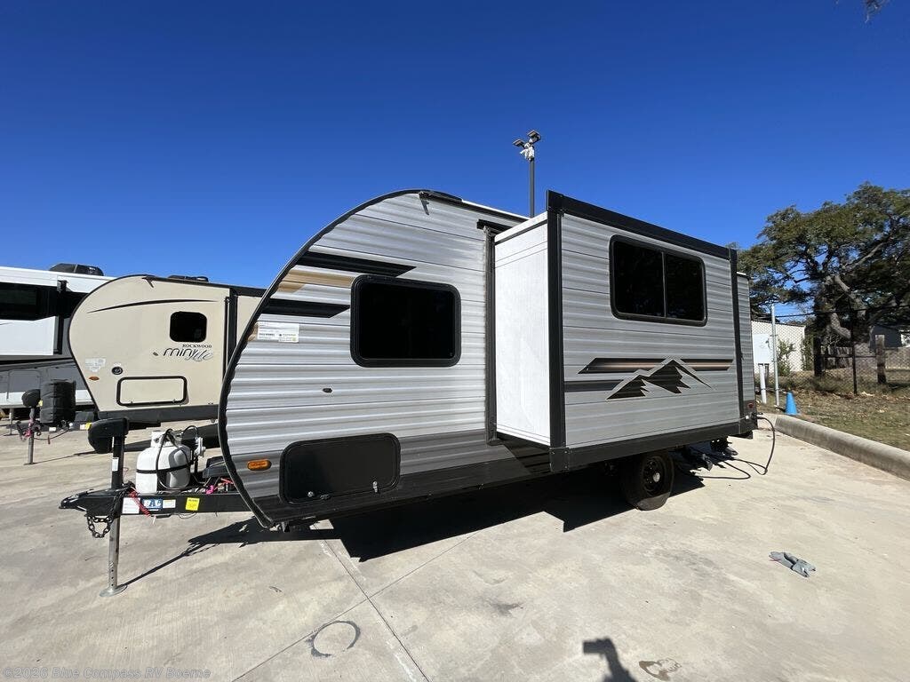 2025 Forest River Aurora Light 18BHS - Used Travel Trailer For Sale by Blue Compass RV Boerne in Boerne, Texas