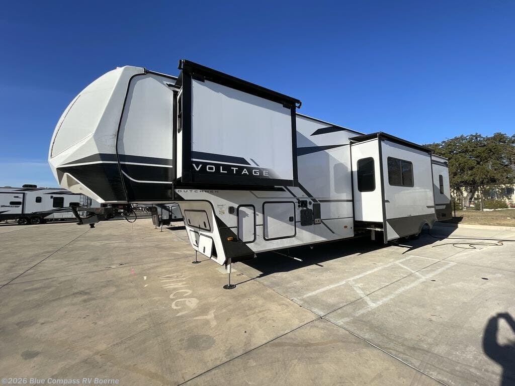 2026 Dutchmen Voltage V-Series 4250 - New Fifth Wheel For Sale by Blue Compass RV Boerne in Boerne, Texas