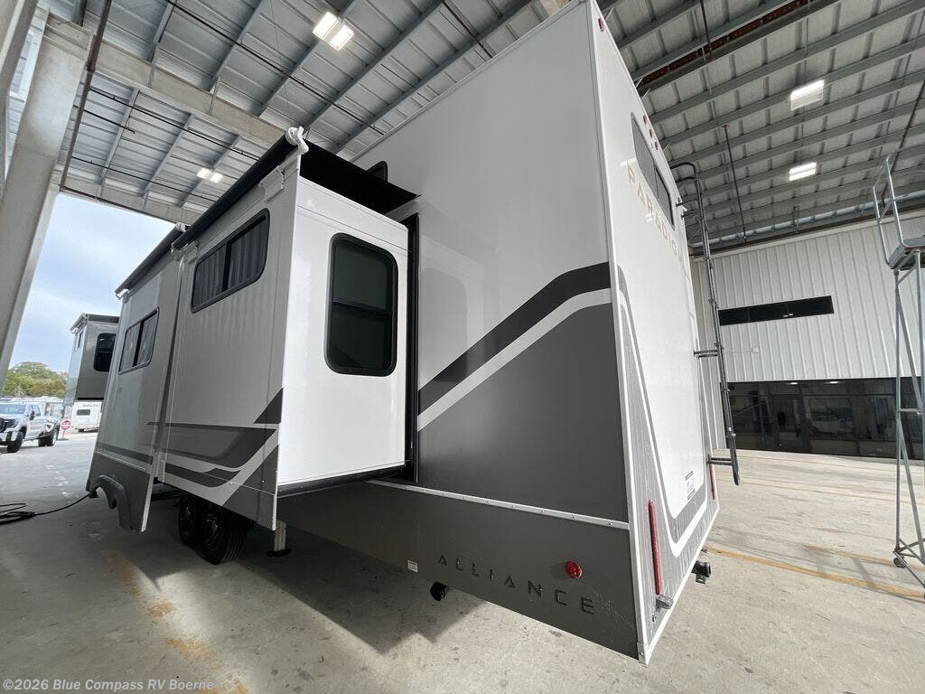New 2026 Alliance RV Paradigm 395DS available in Boerne, Texas