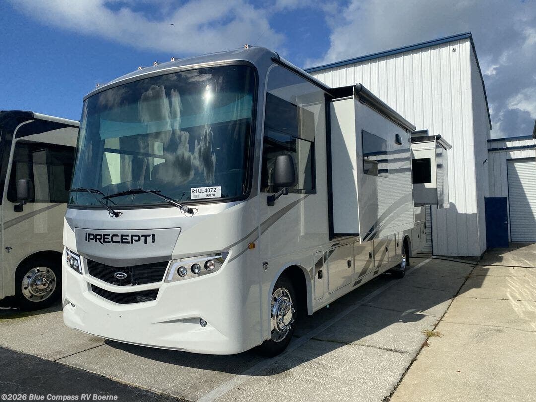 2026 Precept 31UL by Jayco from Blue Compass RV Boerne in Boerne, Texas