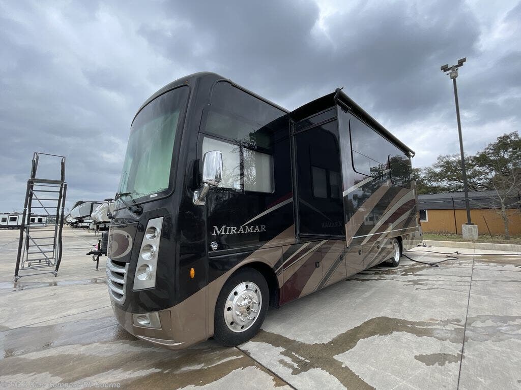 2020 Miramar 35.2 by Thor Motor Coach from Blue Compass RV Boerne in Boerne, Texas