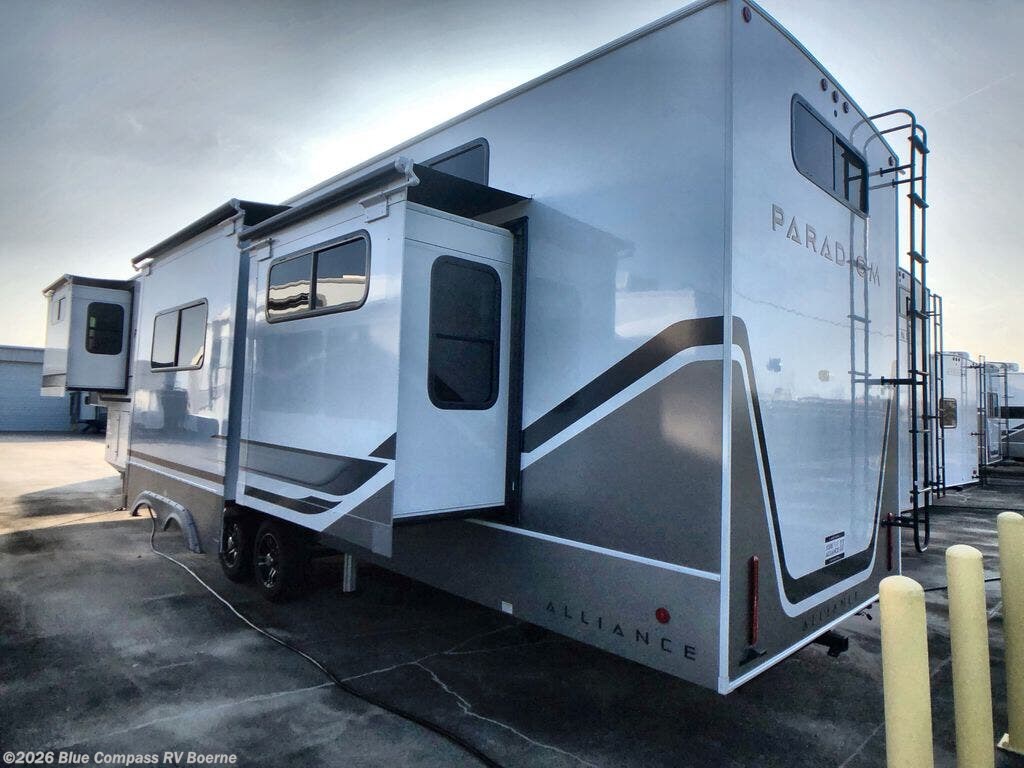New 2026 Alliance RV Paradigm 395DS available in Boerne, Texas