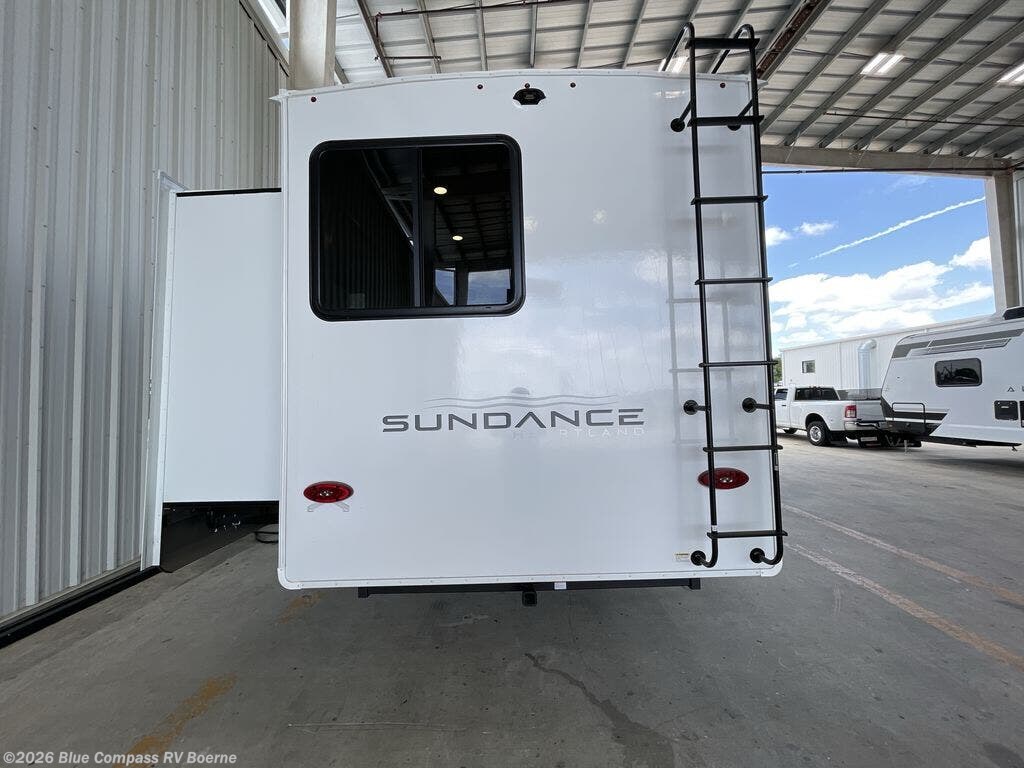 2027 Sundance Ultra-Lite 31BROK by Heartland from Blue Compass RV Boerne in Boerne, Texas