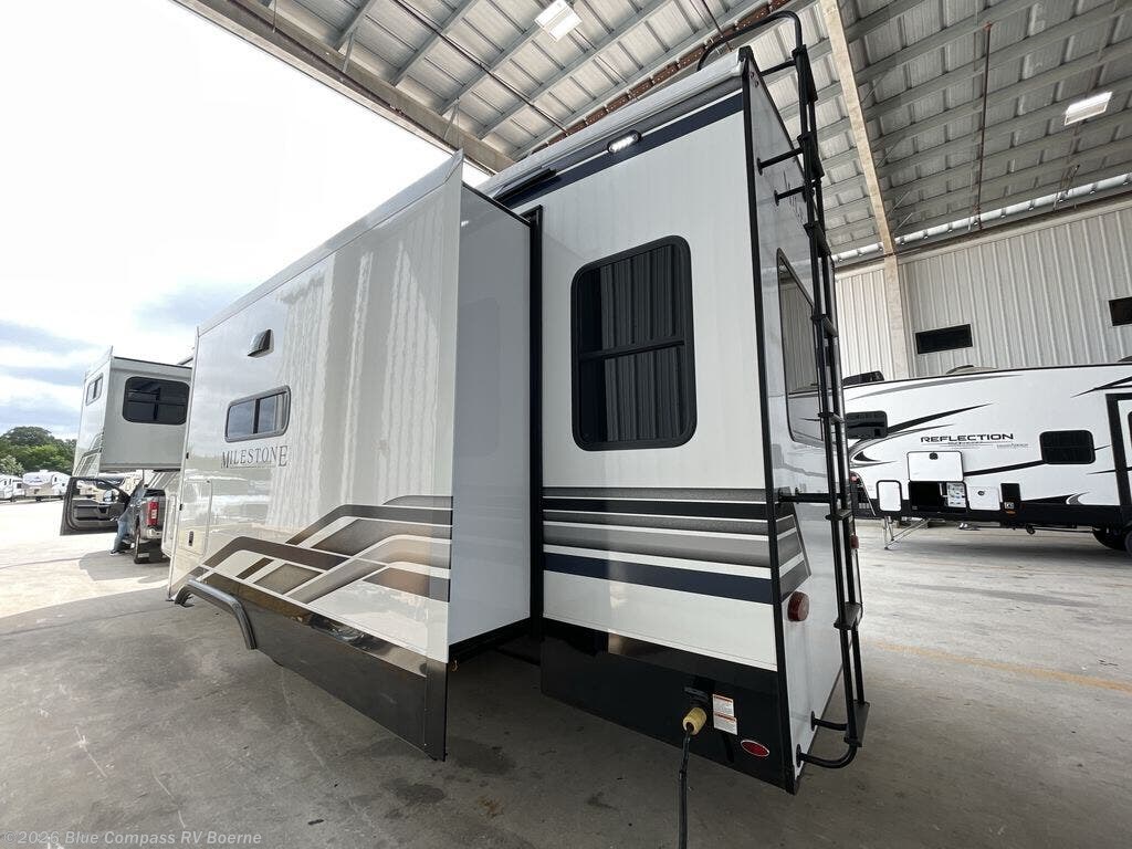 2027 Milestone 31RL by Heartland from Blue Compass RV Boerne in Boerne, Texas