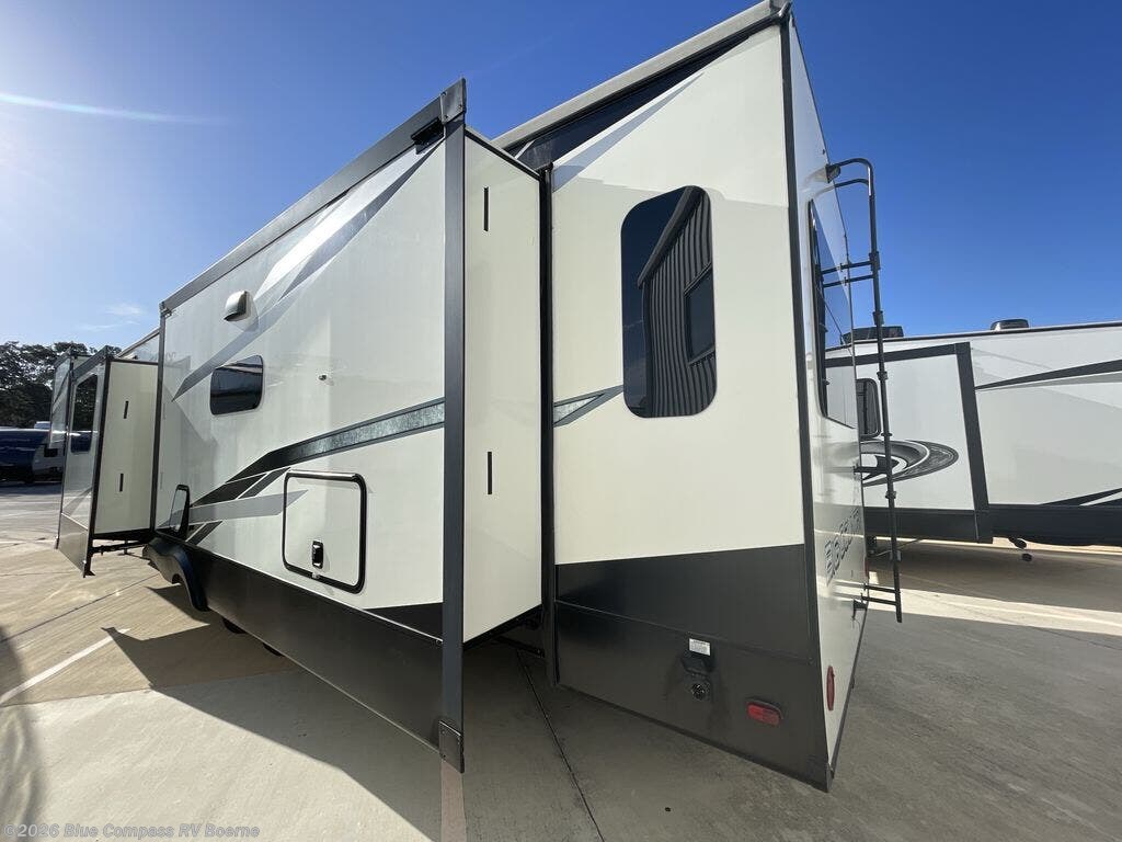 Used 2022 Heartland Big Country 3851MO available in Boerne, Texas