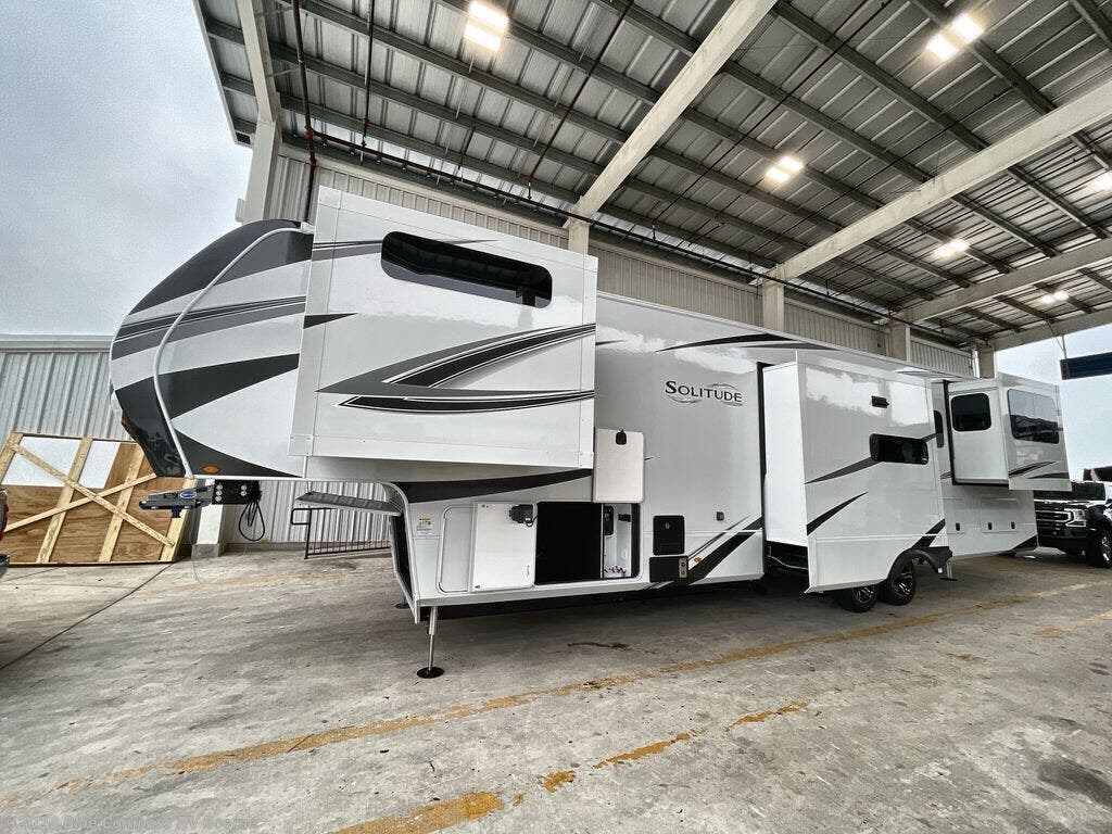 2024 Solitude 376RD by Grand Design from Blue Compass RV Boerne in Boerne, Texas
