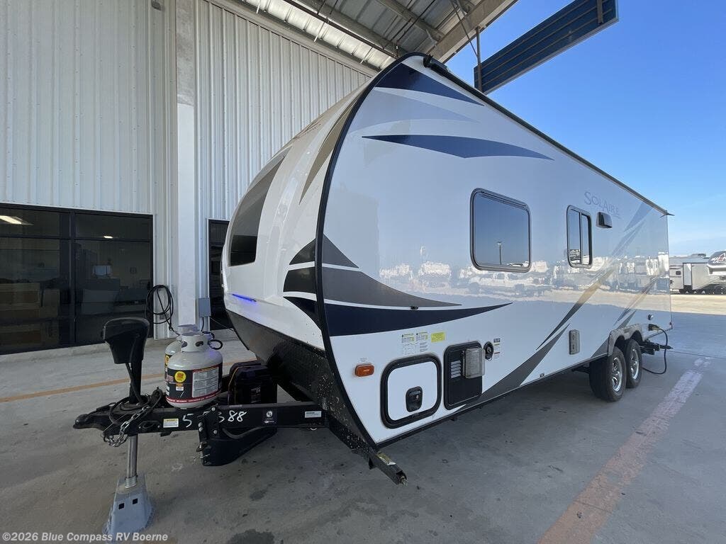 2021 Palomino Solaire Ultra Lite 217BH - Used Travel Trailer For Sale by Blue Compass RV Boerne in Boerne, Texas