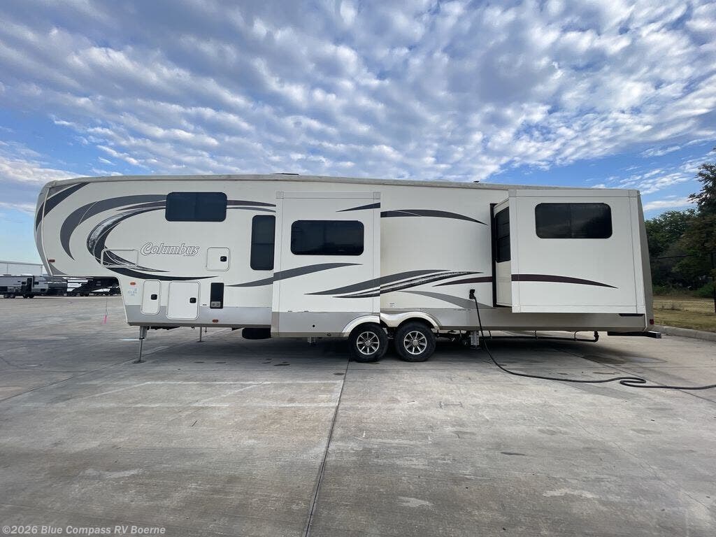 2018 Columbus F386FK by Palomino from Blue Compass RV Boerne in Boerne, Texas