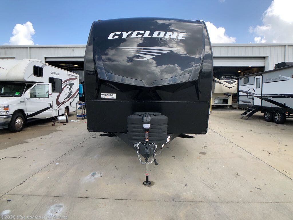 2027 Cyclone 2816 by Heartland from Blue Compass RV Boerne in Boerne, Texas
