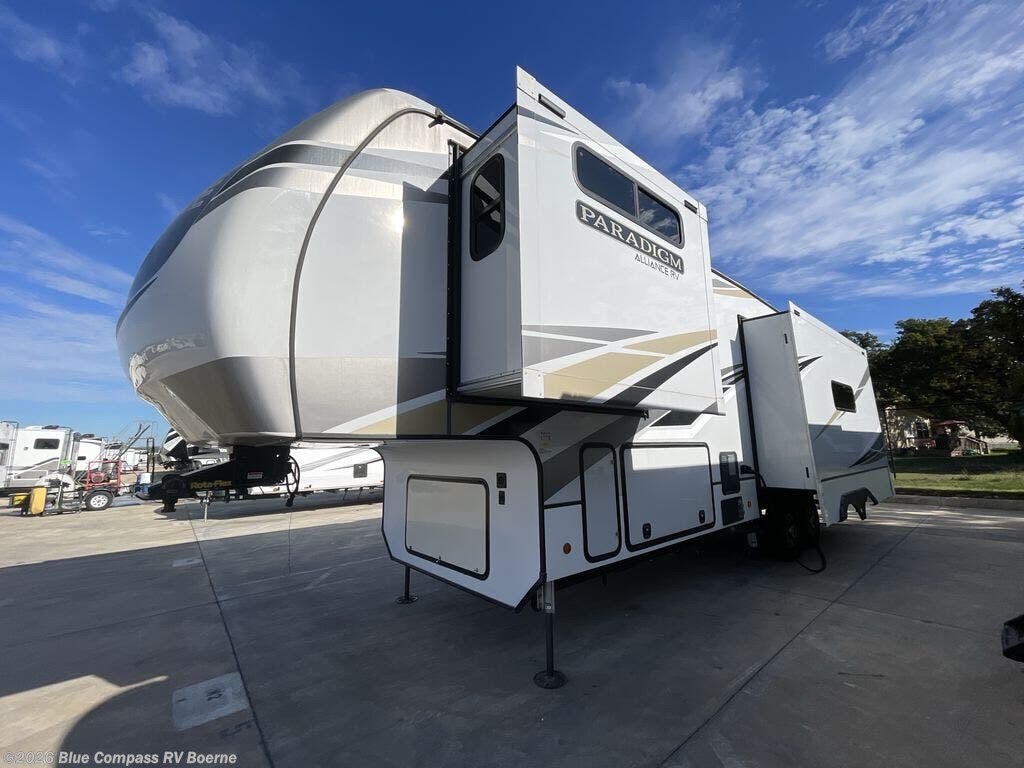 2021 Paradigm 310RL by Alliance RV from Blue Compass RV Boerne in Boerne, Texas