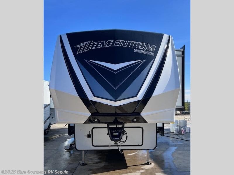 2024 Grand Design Momentum GClass 415G RV for Sale in Seguin, TX 78155 T78869