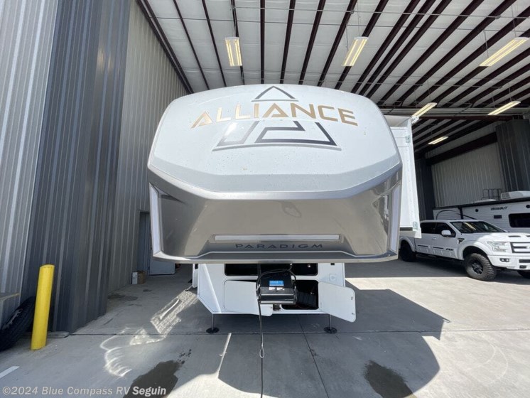 New 2025 Alliance RV Paradigm 395DS available in Seguin, Texas