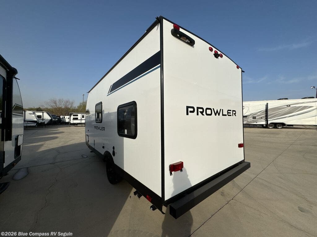 2025 Prowler 17BHLX by Heartland from Blue Compass RV Seguin in Seguin, Texas