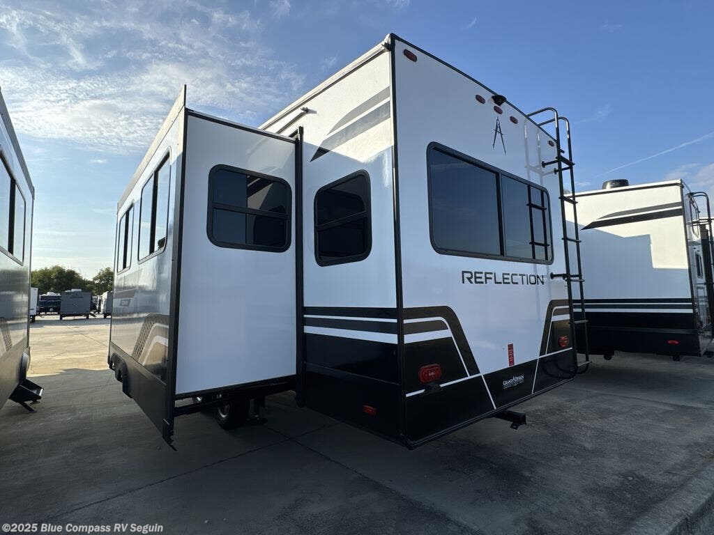2026 Reflection 100 Series 28RL by Grand Design from Blue Compass RV Seguin in Seguin, Texas
