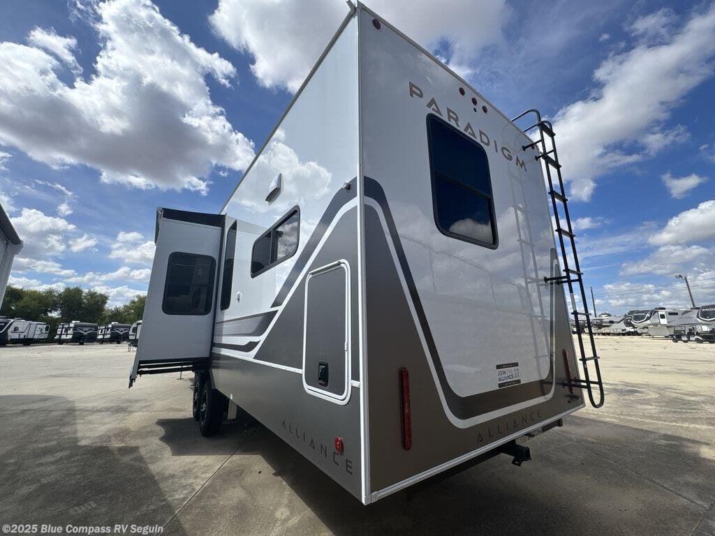2025 Paradigm 382RK by Alliance RV from Blue Compass RV Seguin in Seguin, Texas