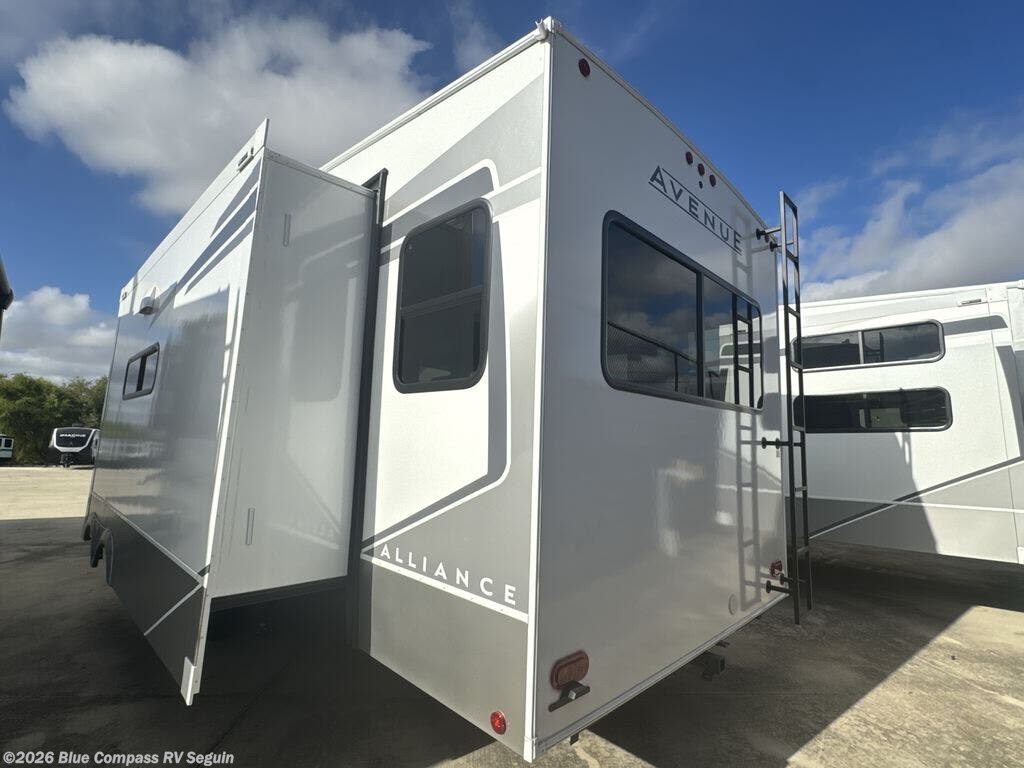 2026 Avenue All-Access 29RL by Alliance RV from Blue Compass RV Seguin in Seguin, Texas