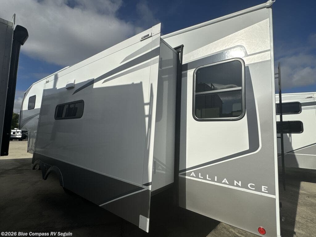 New 2026 Alliance RV Avenue All-Access 29RL available in Seguin, Texas