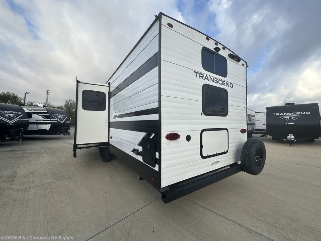 2026 Grand Design Transcend 305BHT - New Travel Trailer For Sale by Blue Compass RV Seguin in Seguin, Texas