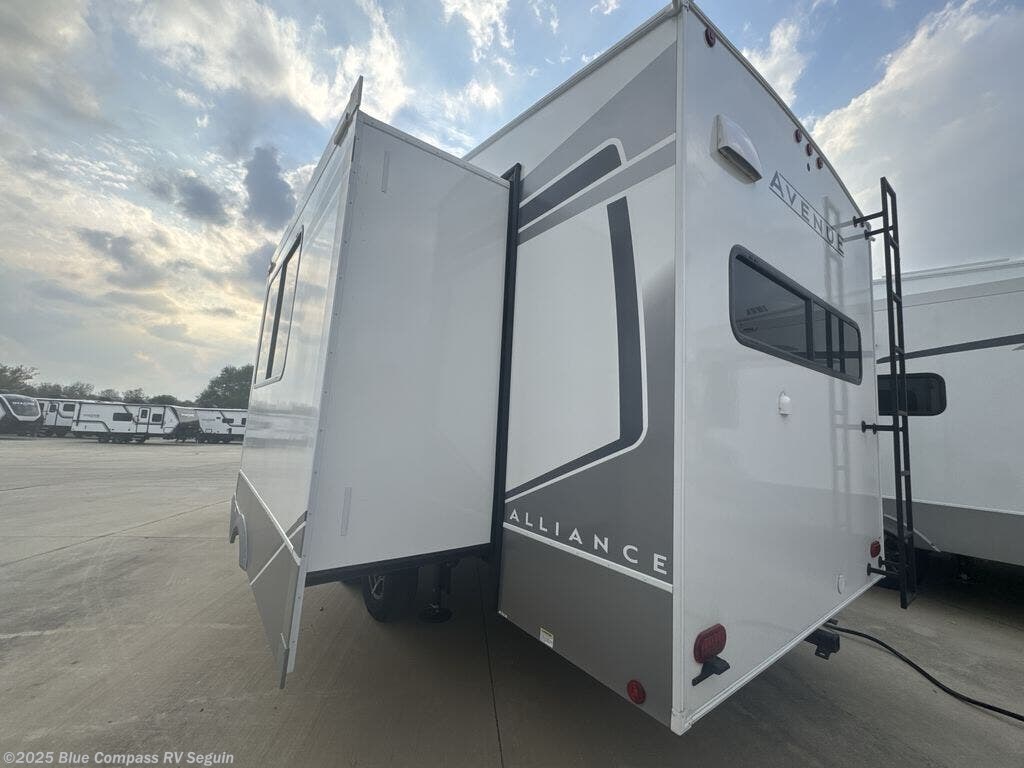 2026 Avenue All-Access 23ML by Alliance RV from Blue Compass RV Seguin in Seguin, Texas