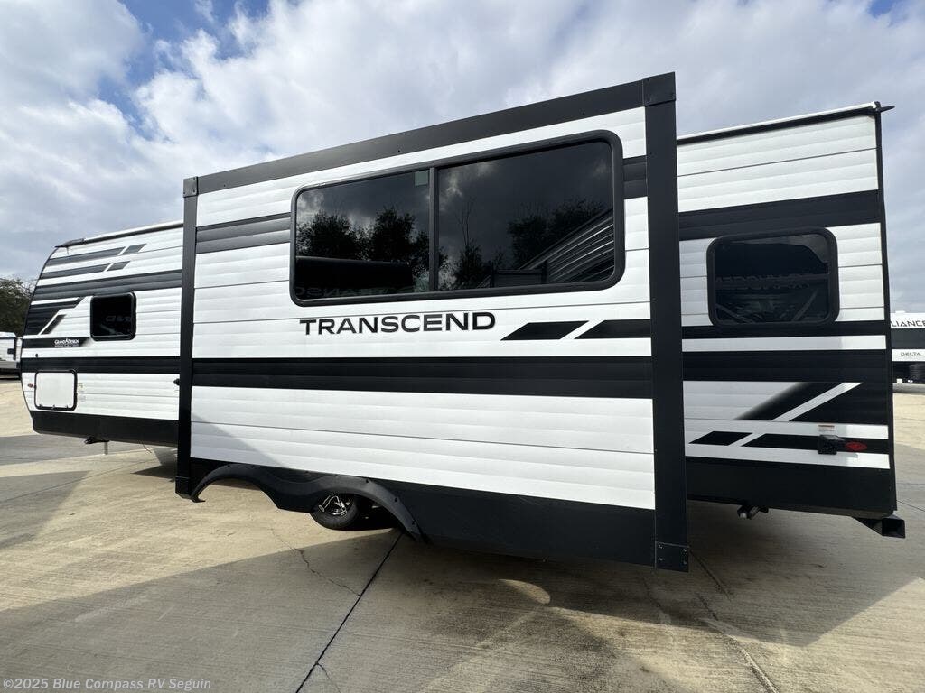 2026 Transcend Xplor 245RLT by Grand Design from Blue Compass RV Seguin in Seguin, Texas