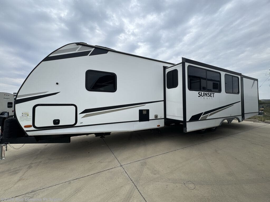 2022 Sunset Trail 331BH by CrossRoads from Blue Compass RV Seguin in Seguin, Texas
