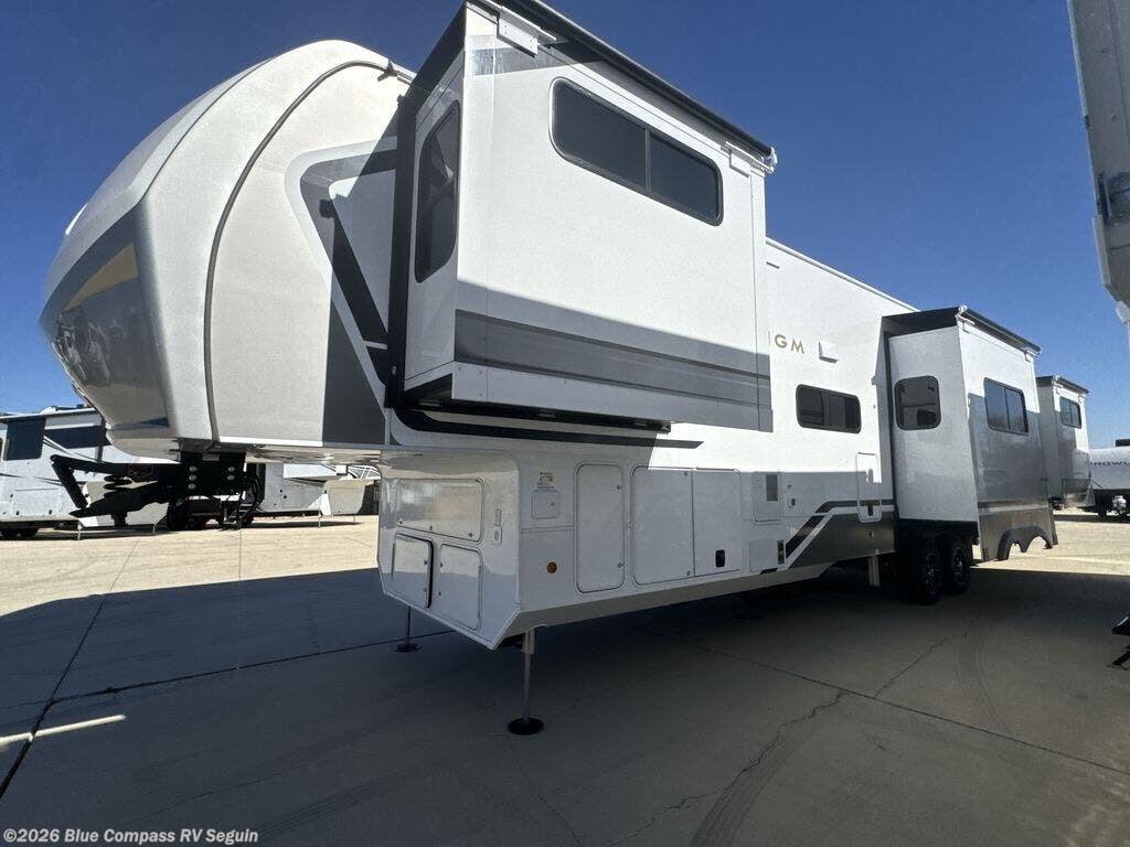 New 2026 Alliance RV Paradigm 395DS available in Seguin, Texas