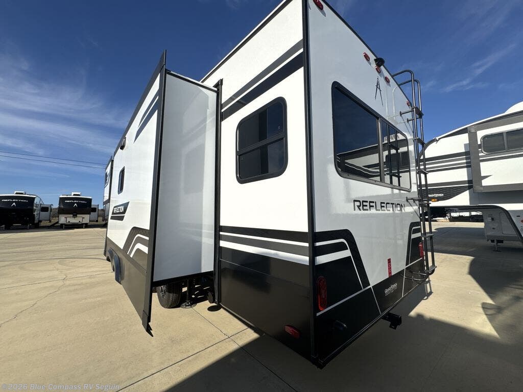 2026 Grand Design Reflection 303RLS - New Fifth Wheel For Sale by Blue Compass RV Seguin in Seguin, Texas
