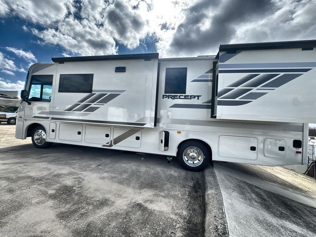 New 2026 Jayco Precept 31UL available in Seguin, Texas