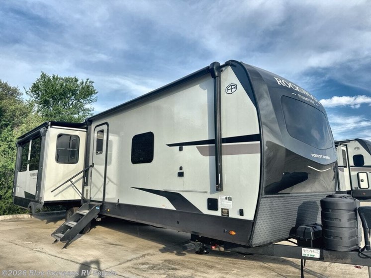 Seguin Rv 2026 Forest River Rockwood Signature 8337RL RV for Sale in Seguin, TX ...