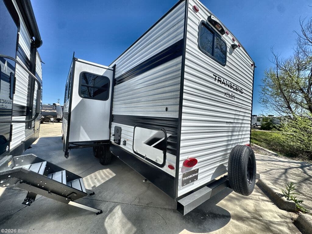 2026 Transcend Xplor 27DBX by Grand Design from Blue Compass RV Seguin in Seguin, Texas