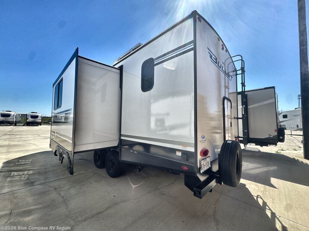 2025 Keystone Bullet Crossfire 2290BH - Used Travel Trailer For Sale by Blue Compass RV Seguin in Seguin, Texas