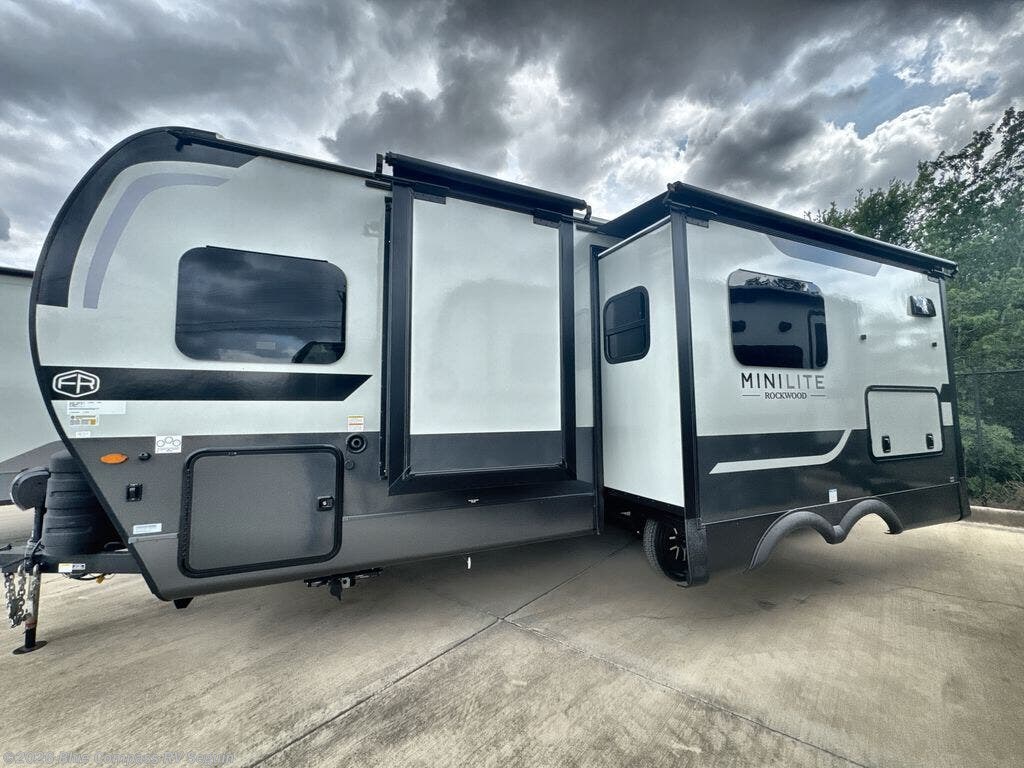 2026 Rockwood Mini Lite 2522FB by Forest River from Blue Compass RV Seguin in Seguin, Texas