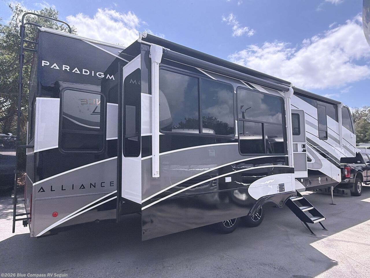 2026 Paradigm 340RL by Alliance RV from Blue Compass RV Seguin in Seguin, Texas