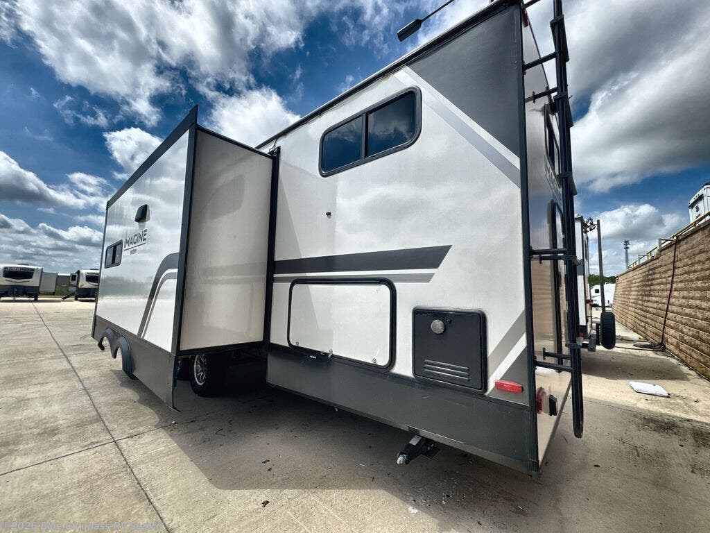 2025 Imagine 3210BH by Grand Design from Blue Compass RV Seguin in Seguin, Texas
