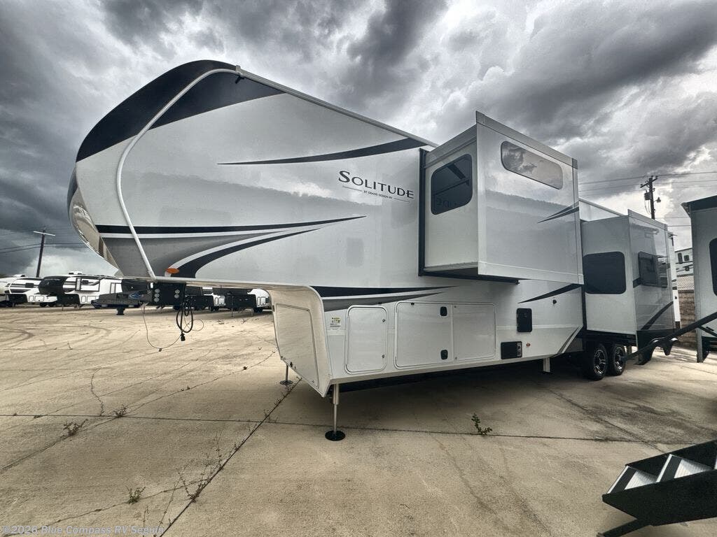 2026 Solitude 417KB by Grand Design from Blue Compass RV Seguin in Seguin, Texas