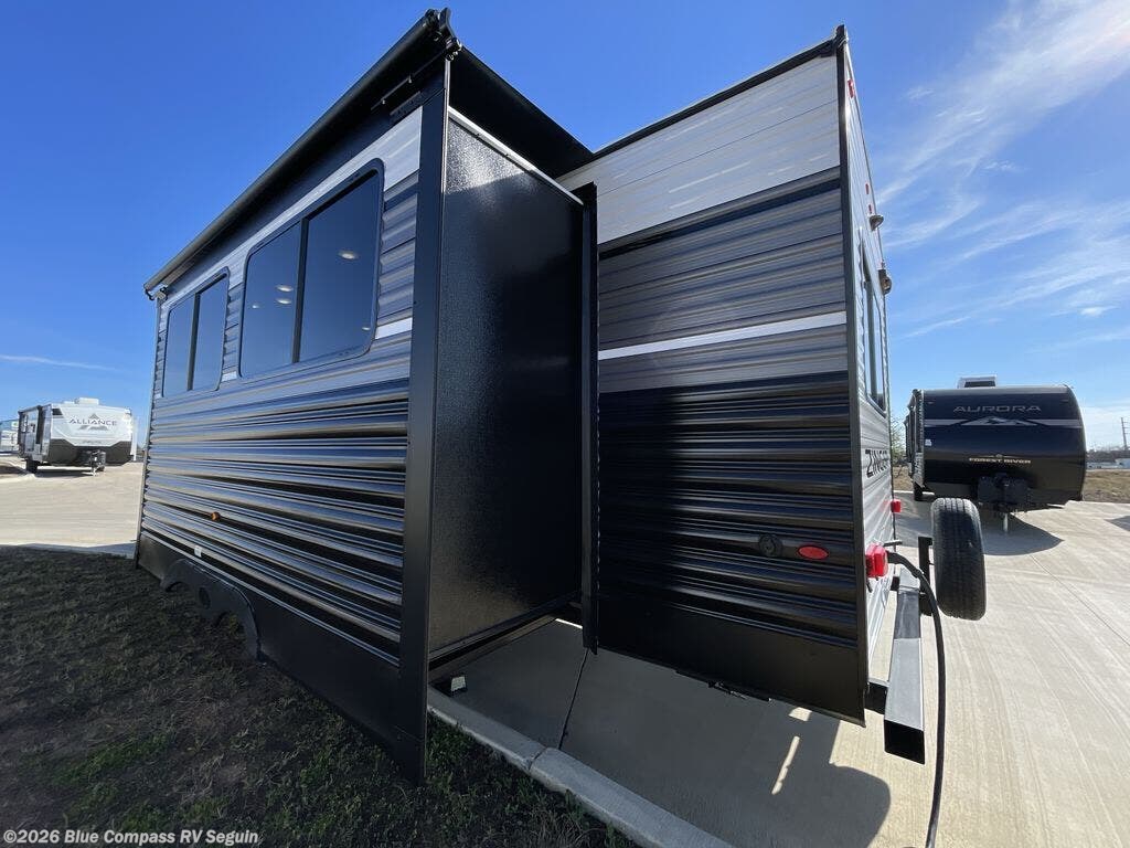 New 2026 CrossRoads Zinger 260RL available in Seguin, Texas