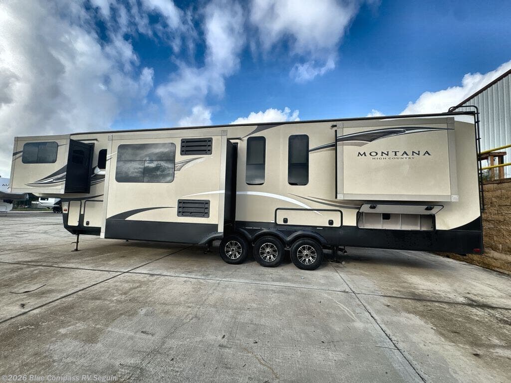 2017 Montana High Country 380TH by Keystone from Blue Compass RV Seguin in Seguin, Texas