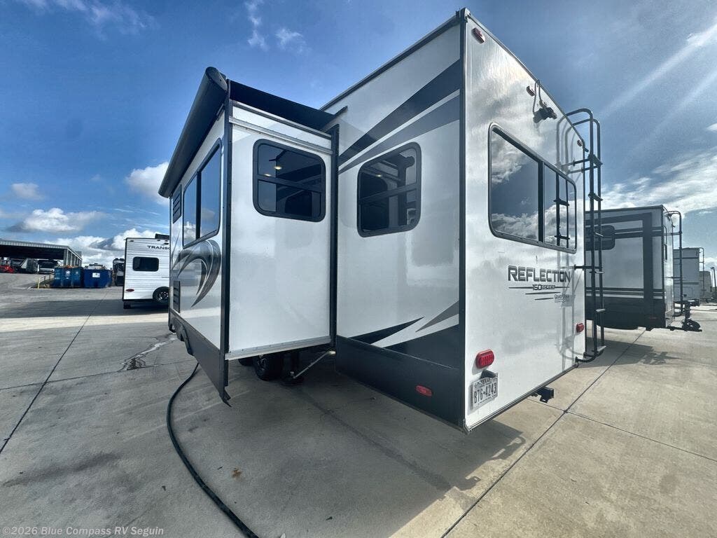 2021 Grand Design Reflection 150 Series 260RD - Used Fifth Wheel For Sale by Blue Compass RV Seguin in Seguin, Texas