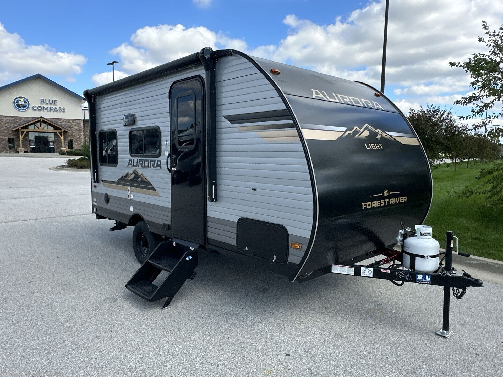 2027 Forest River Aurora Light 15RDX - New Travel Trailer For Sale by Blue Compass RV Seguin in Seguin, Texas