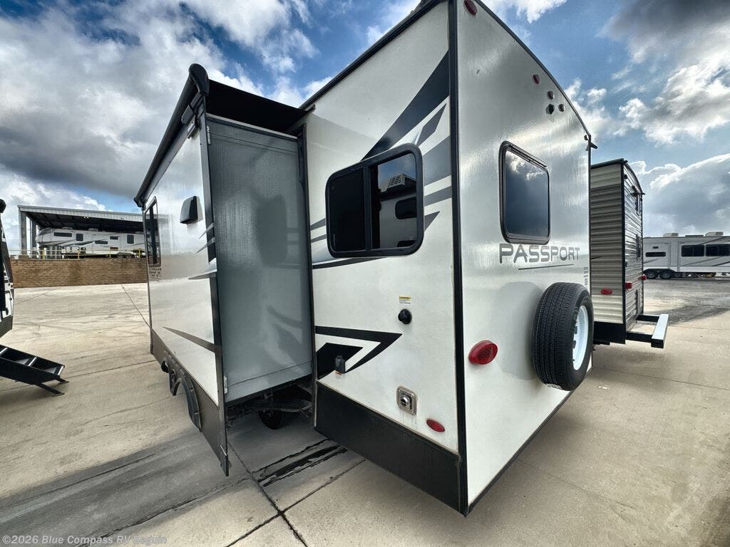 2022 Keystone Passport SL 229RK - Used Travel Trailer For Sale by Blue Compass RV Seguin in Seguin, Texas